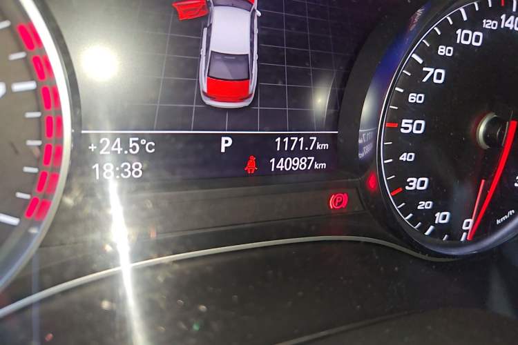 Used Audi A6L 2018 30th Anniversary Edition TFSI Trendy Model Odometer Close Up