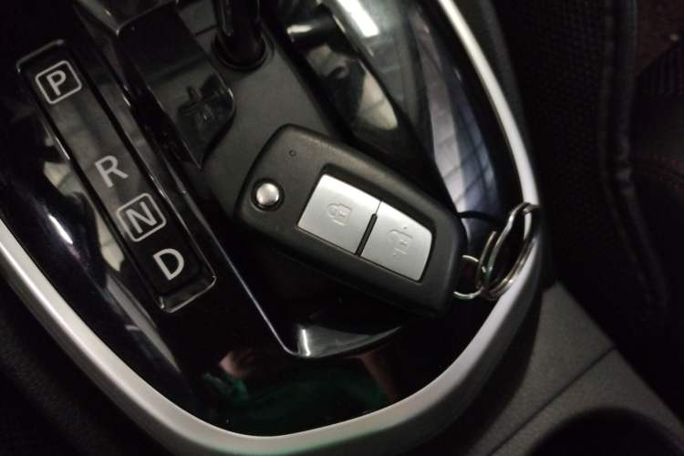 Used Nissan Qashqai 2017 2.0L CVT Smart Enjoyment Version China V Standard Vehicle Key