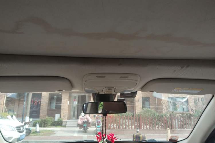 Used Soueast DX7 2015 1.5T Automatic Luxury Model Headliner