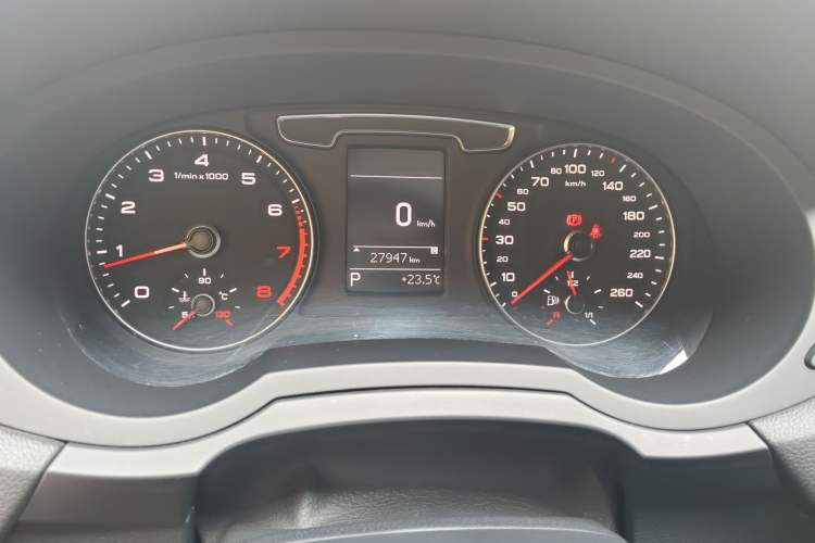 Used Audi Q3 2018 30th Anniversary Edition 30 TFSI Fashion Model Instrument Cluster