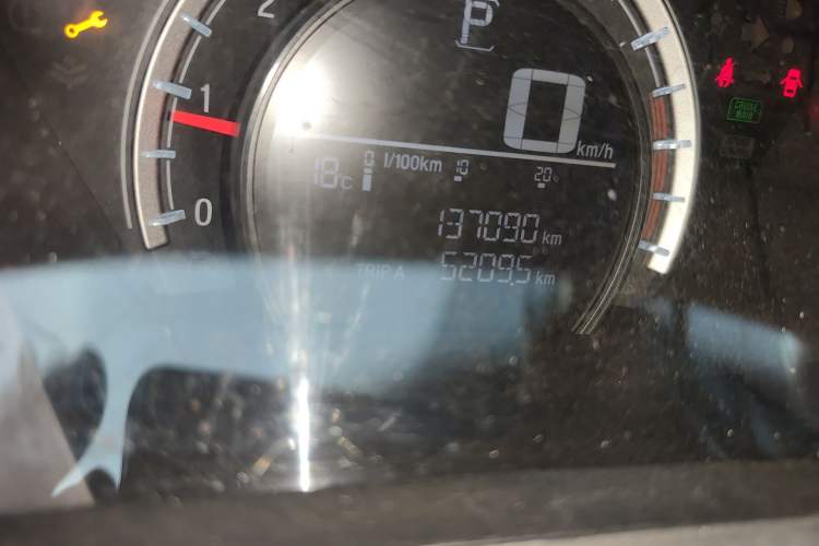 Used Honda CR-V 2019 Brilliant Edition 240TURBO CVT 2WD Comfort Version China VI Emission Standard Odometer Close Up