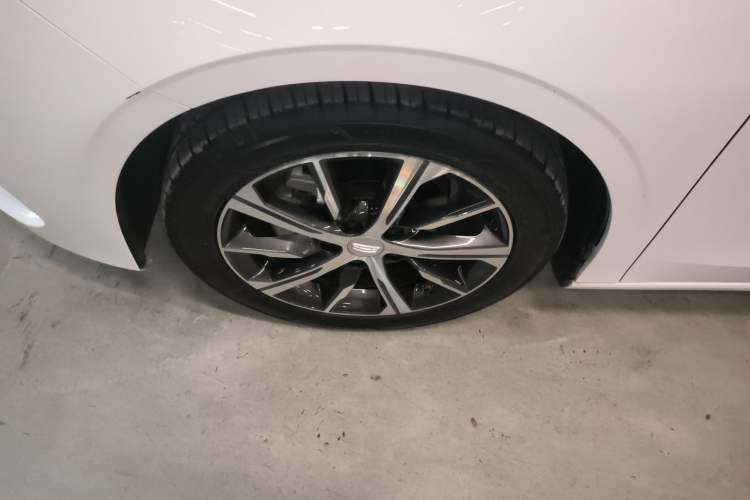 Used Geely Auto Emgrand 2023 4th Generation Champion Edition 1.5L CVT Flagship Model Left Front Wheel Hub