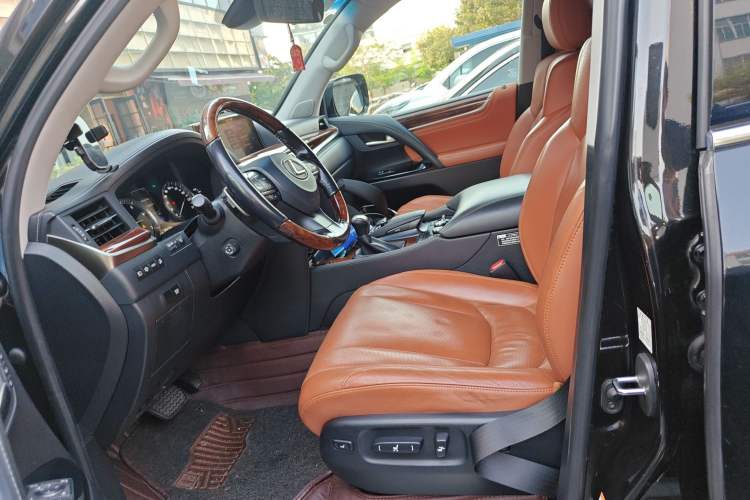 Used Lexus LX 2016 570 Prestige Luxury Edition
