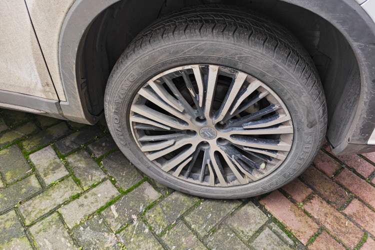 Used CHANGAN OSHAN X7 2020 1.5T Automatic Prestige Edition Right Front Wheel Hub