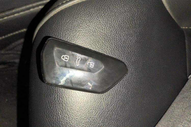 Used Volkswagen Sagitar 2018 280TSI DSG Ignite Edition Vehicle Key