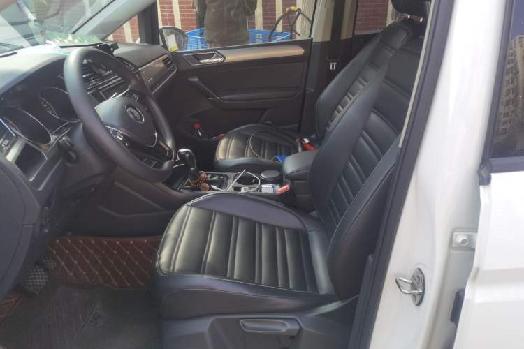 Used Volkswagen Touran 2018 Volkswagen Touran L 280TSI DSG Comfort Edition 7 Seats China V Emission Standard Left Front Seat