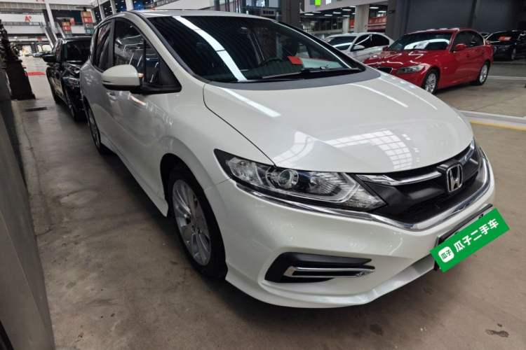 Used Honda Jade 2017 1.8L automatic Comfort version 5 seats
