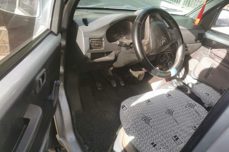 Used Wuling Rongguang 2014 1.2L S Base Model