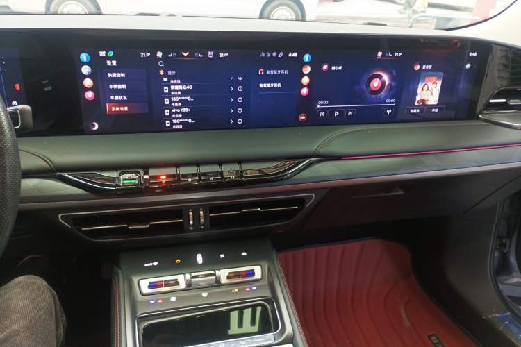 Used Lincoln Z 2022 iXiang Luxury Edition Audio And AC Panel