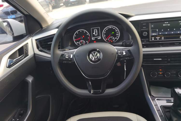 Used Volkswagen Polo 2019 Plus 1.5L Automatic Colorful Technology Edition Steering Wheel