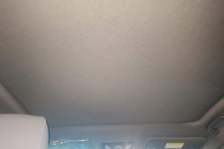 Used CHANGAN UNI-T 2023 2nd Generation 1.5T Flagship Version Headliner