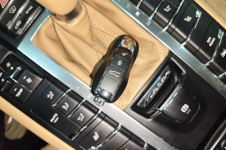 Used Porsche Macan 2017 Macan 2.0T