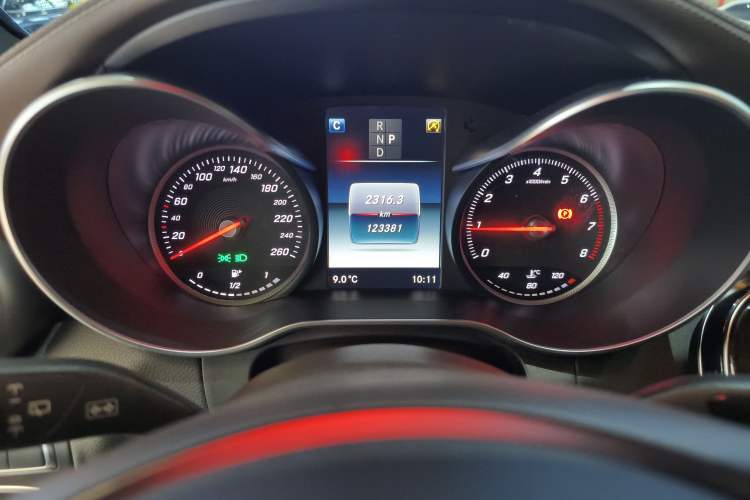 Used Mercedes-Benz GLC 2017 GLC 260 4MATIC Luxury Model