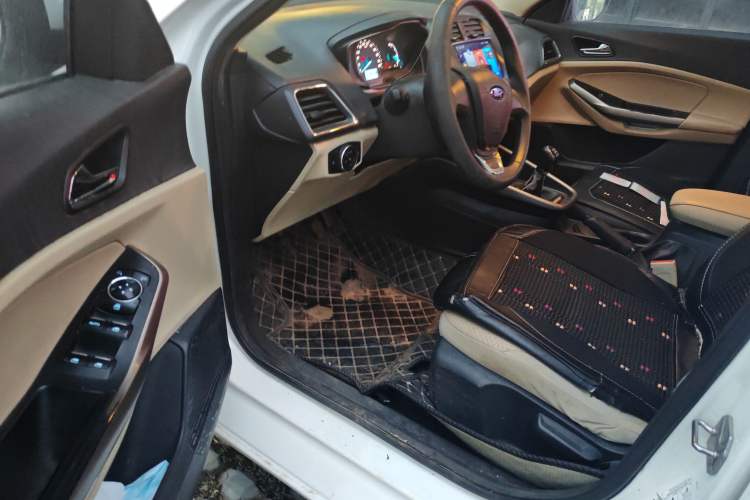 Used Ford Escort 2015 1.5L Manual Comfort Model