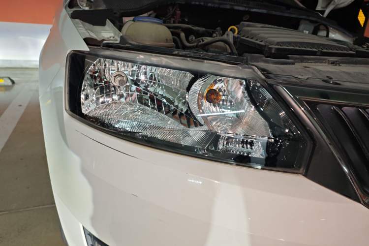 Used Skoda Rapid Spaceback 2014 1.6L Manual Enjoyment Edition