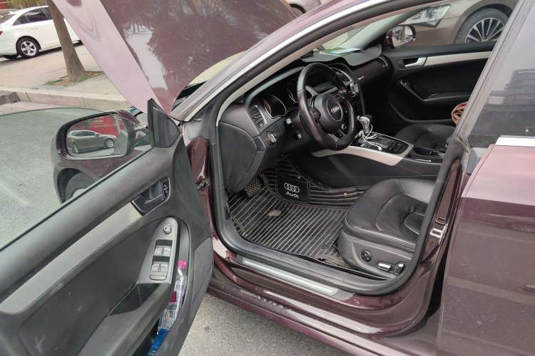 Used Audi A5 2012 2.0TFSI Sportback