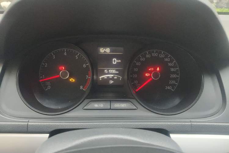Used Volkswagen Lavida 2015 1.6L Manual Fashion Edition Instrument Cluster