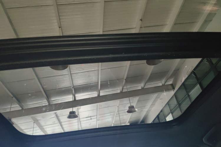 Used Volvo XC60 New Energy 2019 T8 E-Drive Hybrid Intelligent Luxury Sport Edition China V Standard
