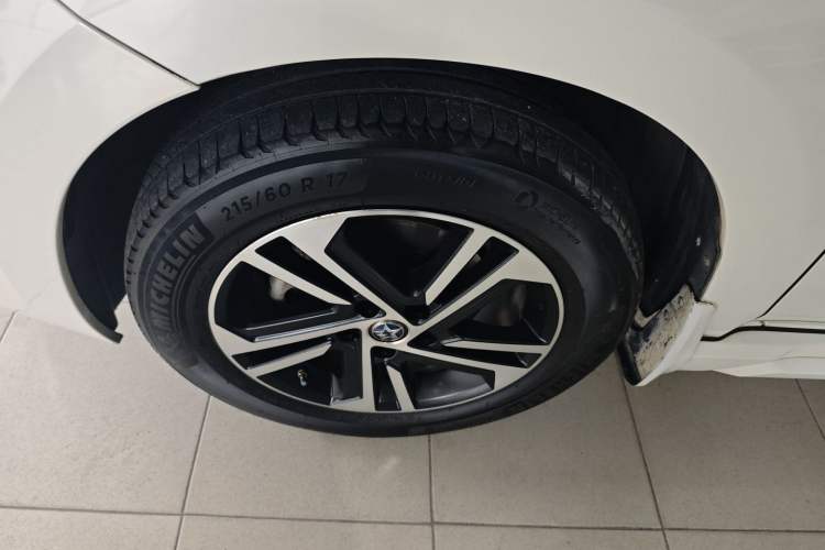 Used Venucia T70 2018 2.0L CVT Smart Enjoyment Version Left Front Wheel Hub