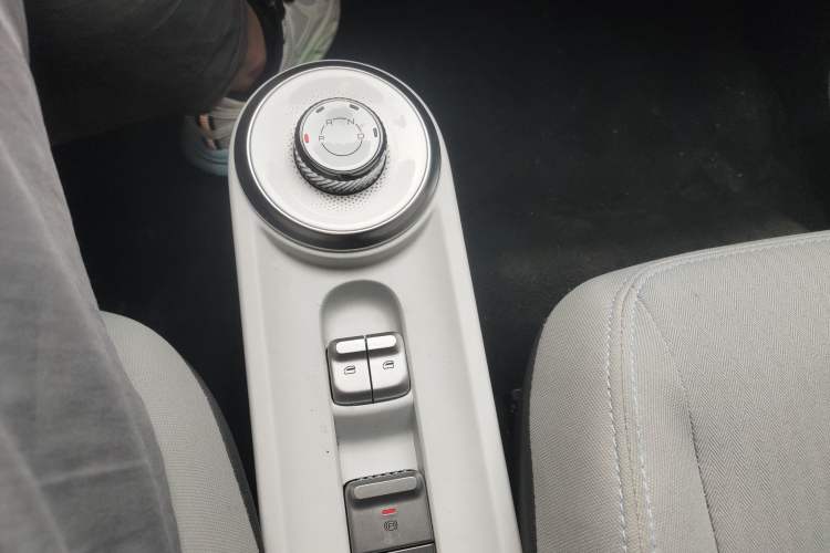 Used Wuling Air ev 2023 - Four Seats - Standard Edition