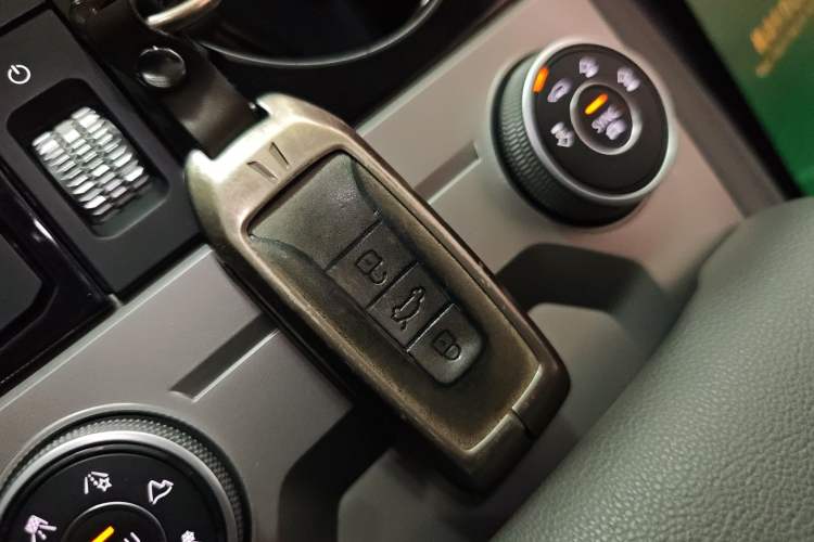 Used Volkswagen Touareg 2019 2.0TSI Ruiyi Edition China VI Standard
