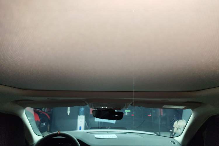 Used Land Rover Range Evoque New Energy 2023 Aurora L P300e Plug-in Hybrid Electric Version Headliner