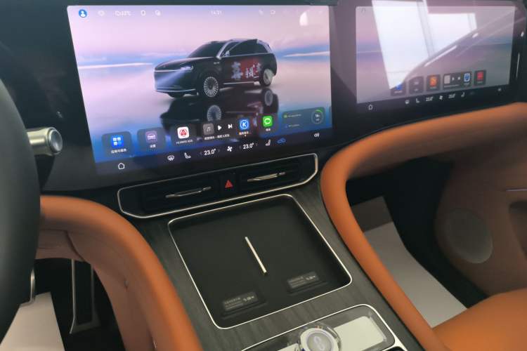 Used Hima AITO M9 2024 Range-Extended Ultra Version 52 kWh 6-Seater Model Audio And AC Panel