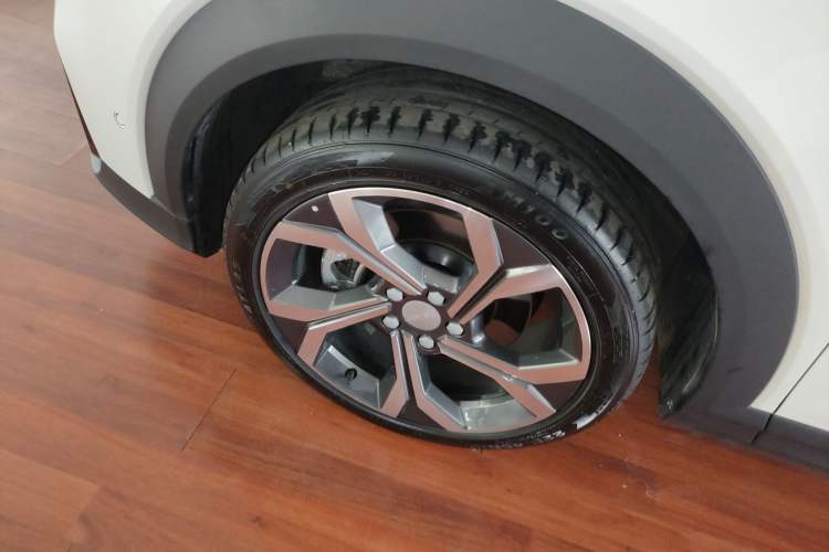 Used Lynk & Co 06 2023 Remix 1.5T Dynamic Halo