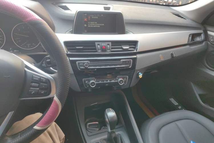 Used BMW X1 2016 sDrive18Li Fashion Model Audio And AC Panel