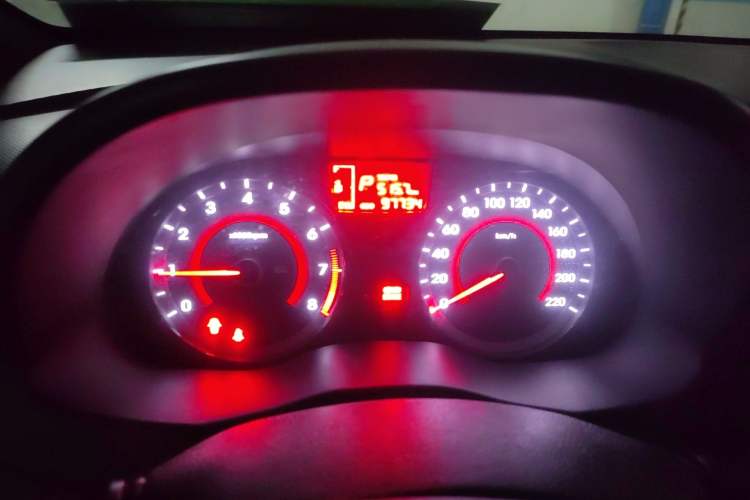 Used Hyundai Verna Ray 2014 1.4L Automatic GLX