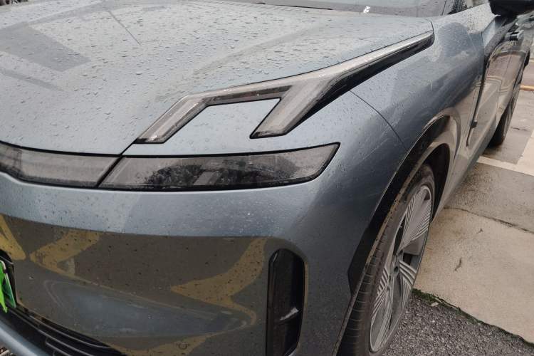 Used Lynk & Co 08 EM-P 2023 220km All-Wheel-Drive Performance Halo
