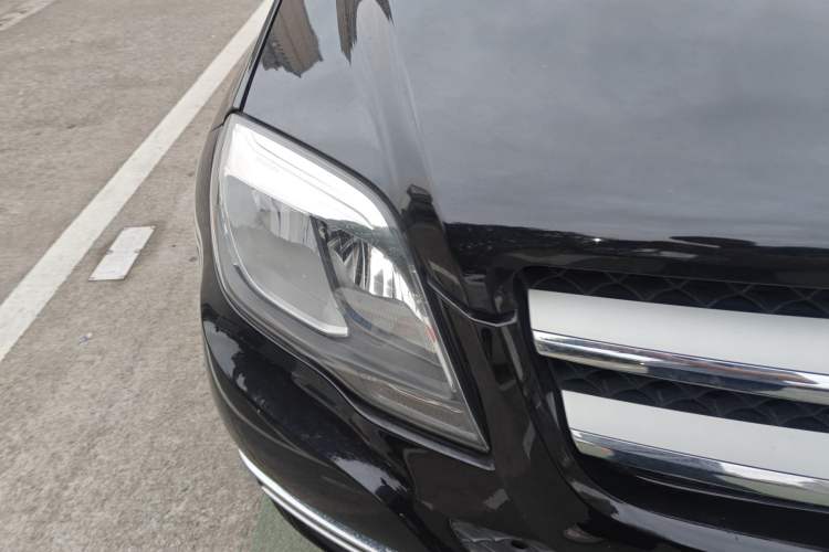 Used Mercedes-Benz GLK-Class 2013 GLK 300 4MATIC Dynamic Sunroof Model