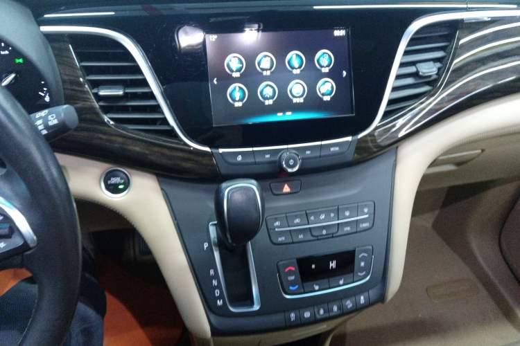 Used Buick GL8 2017 ES 28T Premium Version China V Standard
