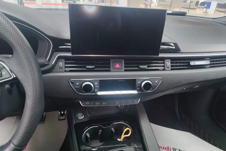 Used Audi A4L 2024 40 TFSI Luxury Dynamic Edition