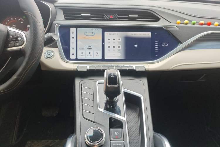 Used Geely Auto Emgrand X7 Sport 2022 Boyue X 1.8TD DCT ZhiZun Edition