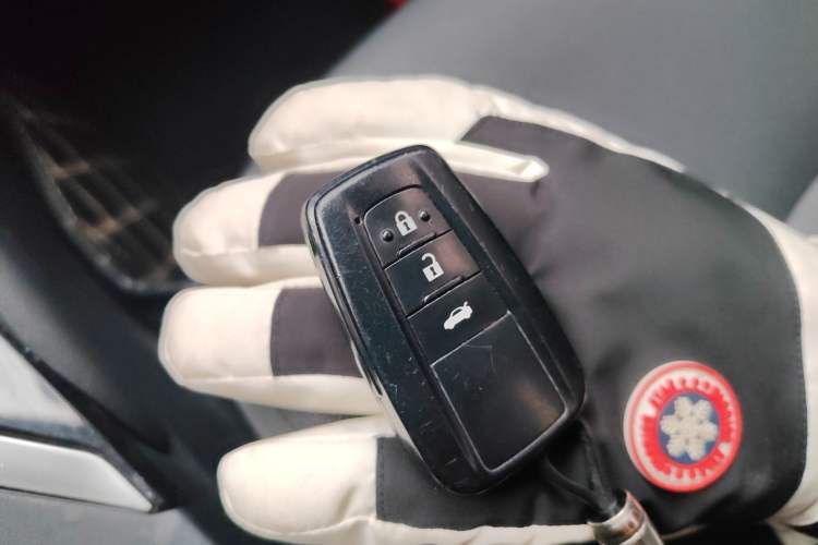 Used Toyota Corolla 2021 Dual-Engine 1.8L E-CVT Pioneer Edition