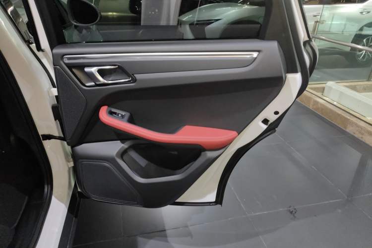 Used Porsche Macan 2018 Macan 2.0T
