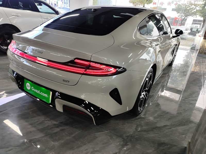 Used Xiaomi Auto SU7 2024 Rear-Drive Long-Range Intelligent Driving Version — 7