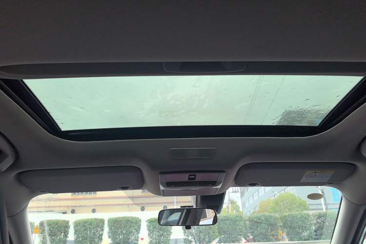 Used Nissan Sylphy 2023 Super Hybrid Electric Drive Super Smart Connectivity Plus Headliner