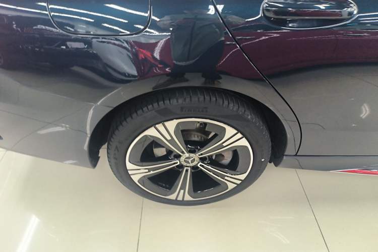 Used Mercedes-Benz C-Class 2022 C 260 L Obsidian Night Sport Edition Right Rear Wheel Hub