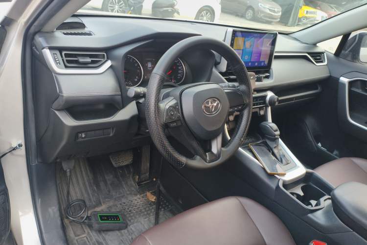 Used Toyota Wildlander 2022 2.0L CVT Two-Wheel Drive Leading Edition