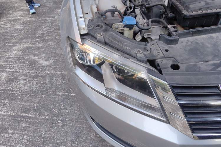 Used Volkswagen Gran Lavida 2013 1.6L Automatic Fashion Model