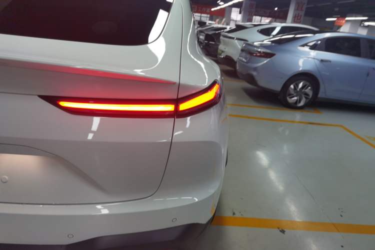 Used ONVO L60 2024 85 kWh Rear-Drive Version