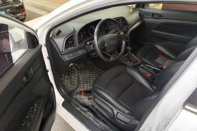 Used Hyundai Elantra (6th Generation / Lingdong) 2018 1.4T Dual-Clutch Xuan Dong · Dynamic Edition