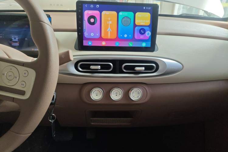 Used Wuling Hongguang MINIEV 2025 Four-Door Version Advanced Edition Audio And AC Panel