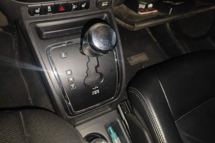 Used Jeep Compass 2011 2.4L four-wheel drive luxury navigation version