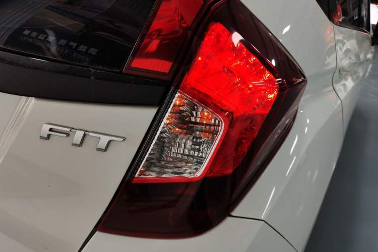 Used Honda Fit 2018 1.5L CVT Comfort Version Right Rear Taillight