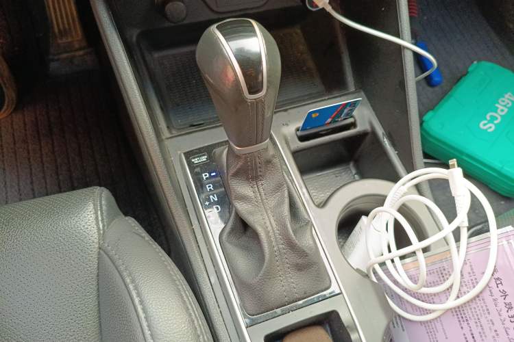 Used Hyundai Tucson 2015 1.6T Dual-Clutch Two-Wheel-Drive Smart Model Gear Lever