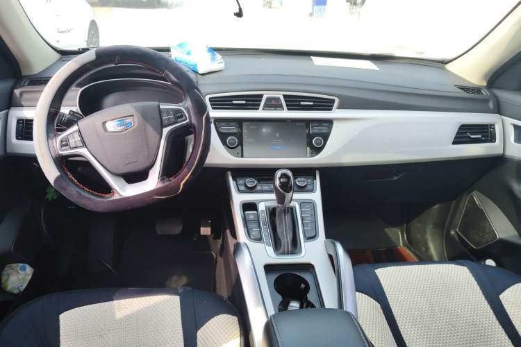 Used Geely Auto Emgrand X7 Sport 2018 1.8TD Automatic Two-Wheel Drive Smart Connect 4G Internet Edition