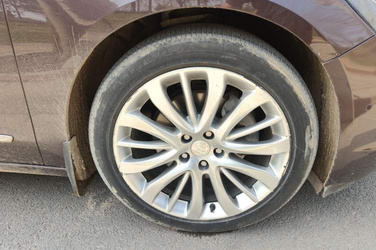 Used Buick LaCrosse 2018 28T Luxury Model
